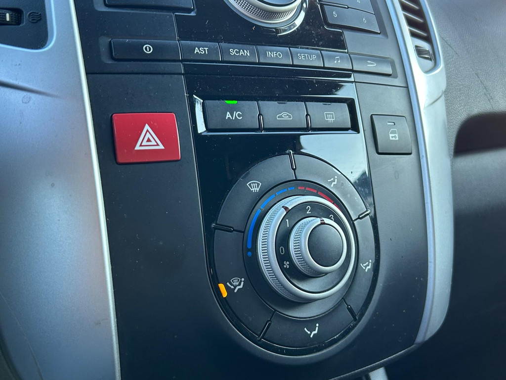 Kia Venga 1.4 CVVT X-tra|Airco|Cruise|PDC|Trekhaak|NAP|APK 43538582-0.jpg | Adequaat Auto's